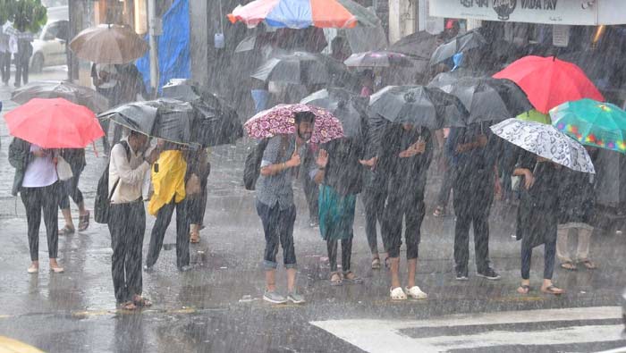 Rain Alert: తెలంగాణకు వర్ష సూచన.. పలు జిల్లాల్లో భారీ వానలు
