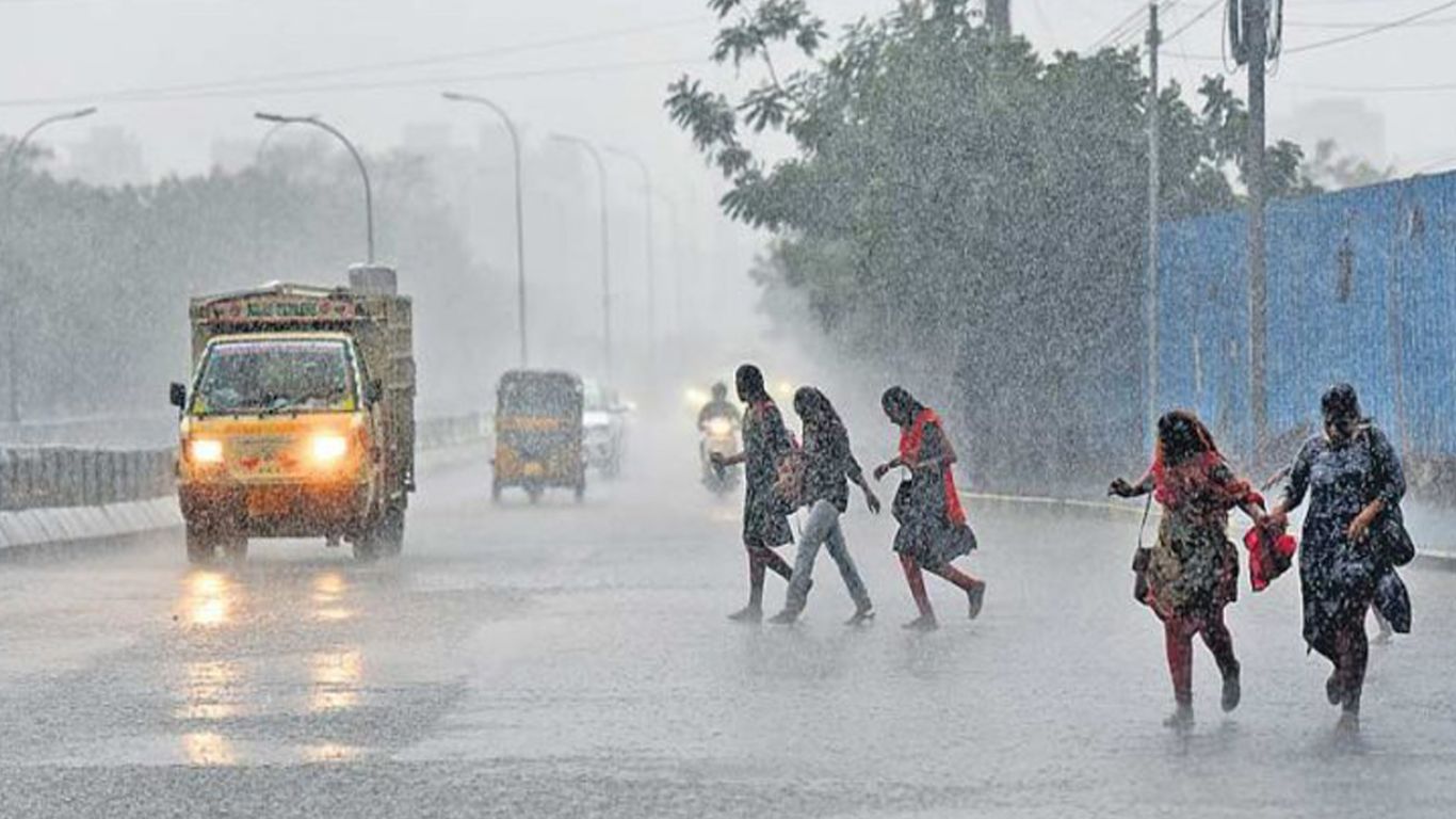 Telangana Rains: తెలంగాణలో నేడు, రేపు తేలికపాటి వర్షాలు!