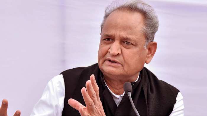 Ashok Gehlot: రాజస్థాన్ సీఎంకి ఆ రాష్ట్ర హైకోర్ట్ షోకాజ్ నోటీసులు