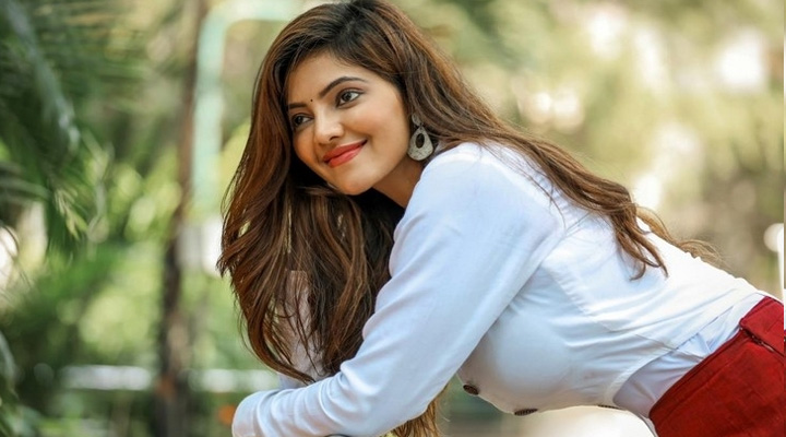 Athulya Ravi: వర్జినీటి కోల్పోవడానికి సరైన వయస్సు అదే.. నటి బోల్డ్ కామెంట్స్
