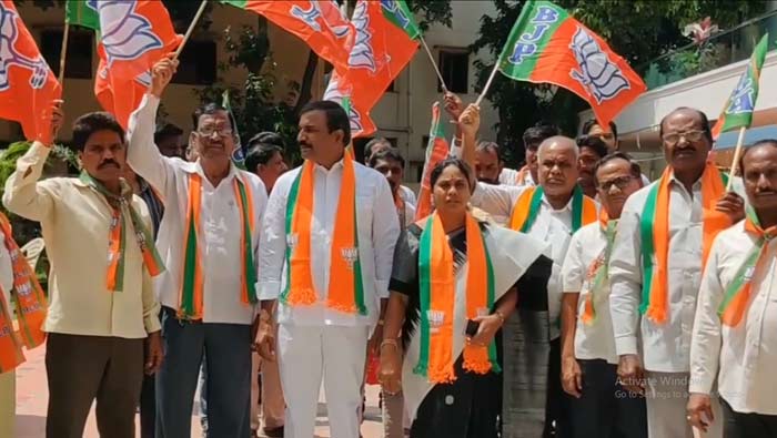 Kishan Reddy : కిషన్ రెడ్డి ఉపవాస దీక్షకు మద్దతుగా.. పటాన్ చెరు నేతలు