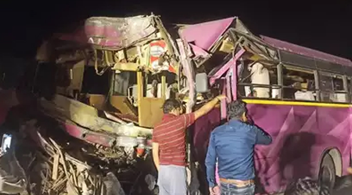 Rajasthan: ఆగి ఉన్న బస్సును ఢీ కొట్టిన ట్రక్కు.. 11 మంది మృతి