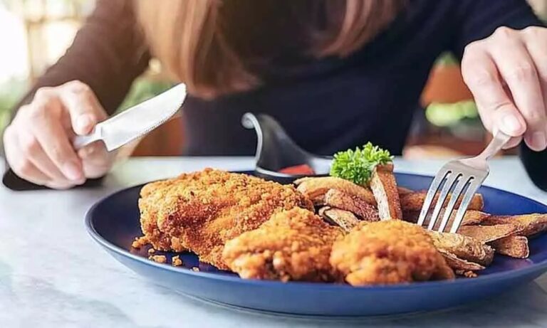 Chicken Side Effects : రోజూ చికెన్ ఎందుకు తినొద్దో తెలుసా.. వామ్మో నిజామా?