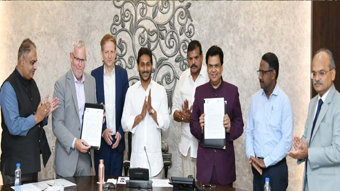 CM Jagan: ఏపీలో ప్రభుత్వ విద్యార్థులకు అందుబాటులోకి ఐబీ సిలబస్‌