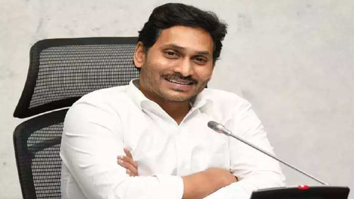CM YS Jagan Delhi Tour: సీఎం జగన్‌ ఢిల్లీ పర్యటనపై ఉత్కంఠ.. అదే ప్రధాన కారణం..!