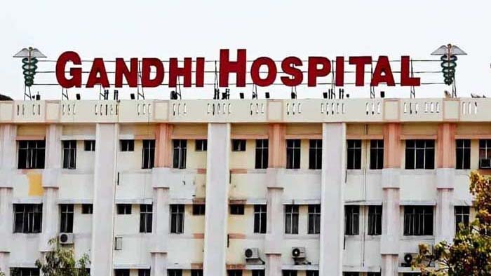 Hyderabad: గాంధీ మెడికల్ కాలేజీలో ర్యాగింగ్ కలకలం.. 10 మంది సీనియర్లు సస్పెండ్