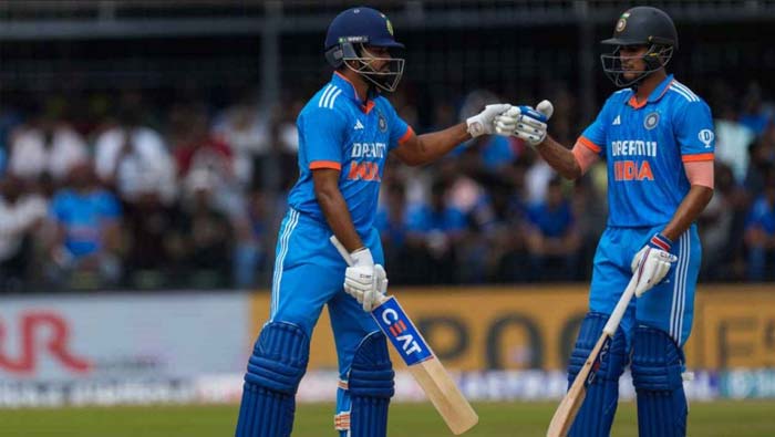 IND vs AUS: ప్రపంచ కప్‌కు ముందు టీమిండియా బ్యాట్స్⁬మెన్లు సెంచరీల మోత