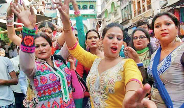 Transgenders : హిజ్రాల గురించి ఎవ్వరికి తెలియని రహస్యాలు..