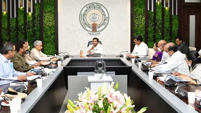 CM Jagan Review: రాష్ట్రంలో శాంతి భద్రతలపై సీఎం జగన్ సమీక్ష
