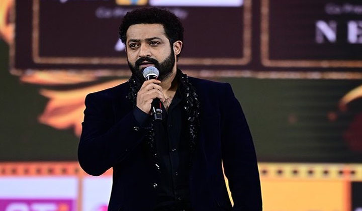NTR: దేవర షూటింగ్ వల్లే ఎన్టీఆర్ బాబాయ్ ని కలవలేదా?