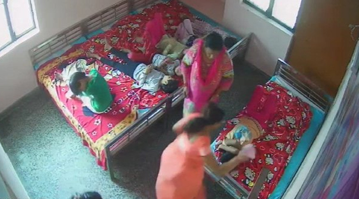 Uttarpradesh: జువెనైల్‌ హోమ్‌లో అమానుషం.. పిల్లలను చెప్పుతో కొట్టిన మహిళ అధికారి