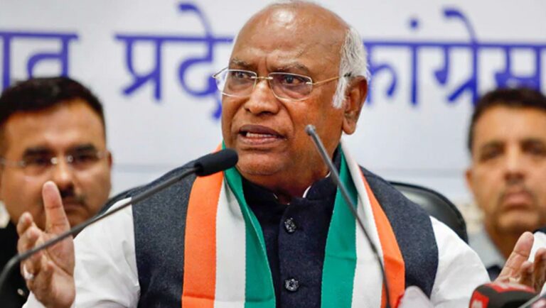 Mallikarjun Kharge: భారత ఆర్థిక వ్యవస్థ ప్రమాదంలో ఉంది..