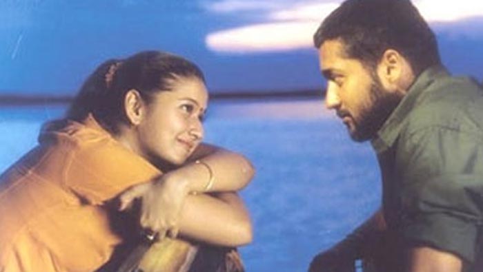 Laila: సెట్ లో అందరి ముందు ఆ పని చేశా.. చివరకు ఆయన కాళ్లు పట్టుకొని