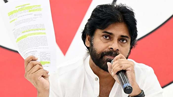 Pawan Kalyan: రాష్ట్రంలో ఆడ బిడ్డలకు, మహిళలకు రక్షణ కరువైంది