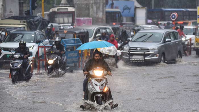 Rain Effect : హైదరాబాద్‌లో కుండపోత వర్షం..
