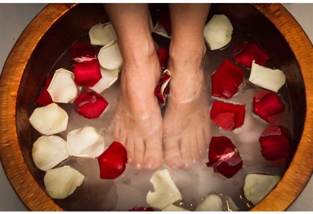 Rainy season : వర్షాకాలంలో మీ పాదాల రక్షణ కోసం ఈ టిప్స్…