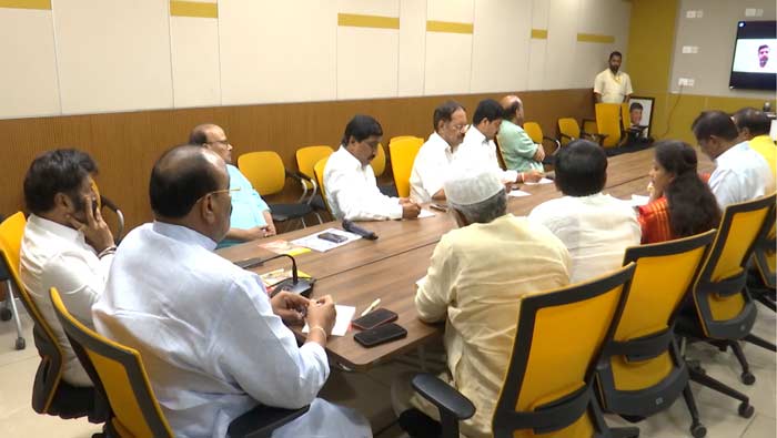 TDP PAC: టీడీపీ పీఏసీ తొలి సమావేశం కీలక నిర్ణయాలు.. టీడీపీ-జనసేన నేతలతో జేఏసీ
