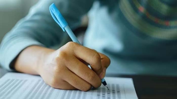 TET Exam 2023: ఒక పేపర్‌కు బదులు ఇంకో పేపర్.. 15 సెంటర్లలో ఇదే సీన్..!