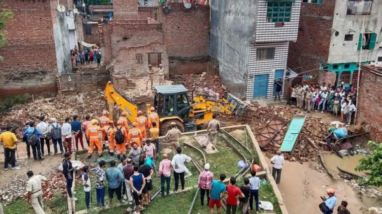 Uttarapradesh : ఘజియాబాద్‌లో ఇల్లు కూలి ముగ్గురు చిన్నారులు మృతి, నలుగురికి తీవ్ర గాయాలు..