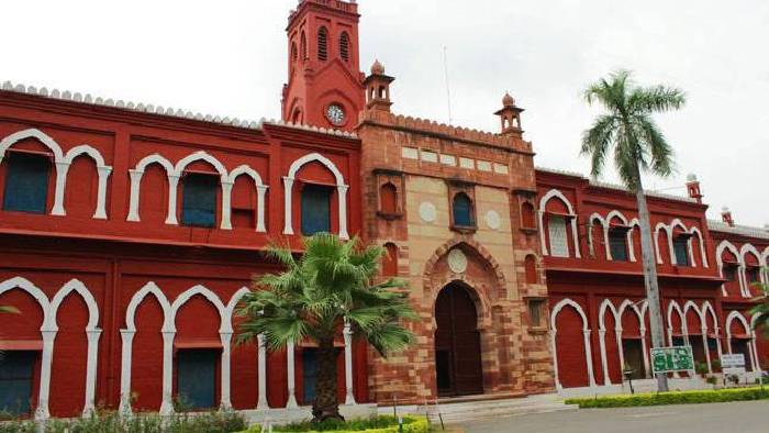 Aligarh Muslim University: పాలస్తీనాకు అనుకూలంగా విద్యార్థుల ర్యాలీ.. చర్యలకు బీజేపీ డిమాండ్..