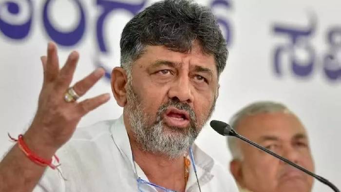 D K Shivakumar: బీజేపీ, జేడీఎస్ నుంచి కాంగ్రెస్‌లో 40 మంది.. డిప్యూటీ సీఎం కీలక వ్యాఖ్యలు..