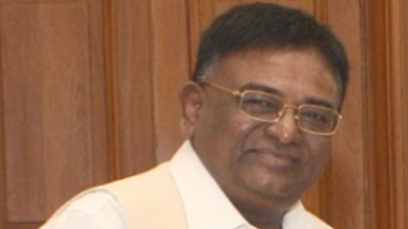 Gaddam Vinod: వాట్సాప్‌ గ్రూప్‌లలో పోర్న్ వీడియోలు.. స్పందించిన కాంగ్రెస్ నేత!