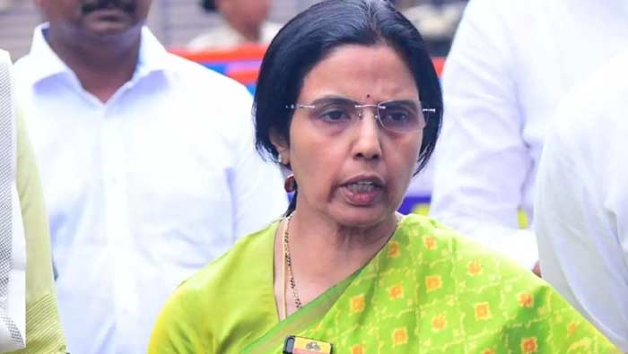 Nara Bhuvaneshwari: ఇదేమి చట్టం.. ఇదెక్కడి న్యాయం..? భువనేశ్వరి ఆవేదన