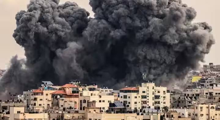 Israel-Hamas War: ఇజ్రాయెల్-హమాస్ యుద్ధం.. మారనున్న పలు కంపెనీల వ్యాపార కార్యాలయాలు