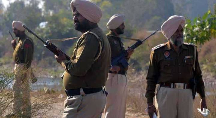 IND-PAK : మ్యాచ్‌కు ముందు పట్టుబడిన ఇద్దరు లష్కరే ఉగ్రవాదులు.. భారీ కుట్రకు పన్నాగం