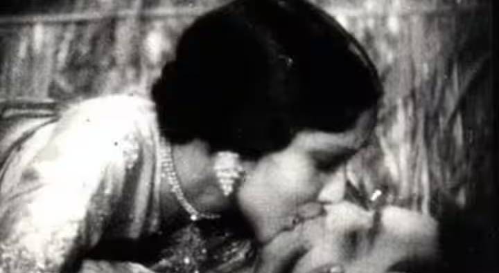 First Liplock Movie: స్వాతంత్ర్యం రాకముందే 4నిమిషాల పాటు లిప్ లాక్ సీన్ ఉన్న సినిమా ఏంటో తెలుసా?