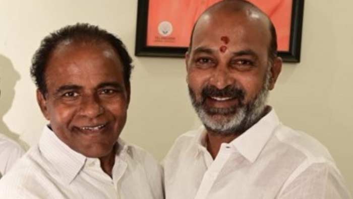 Arepally Mohan : రేపు ఆరెపల్లి మోహన్ బీజేపీలో చేరిక