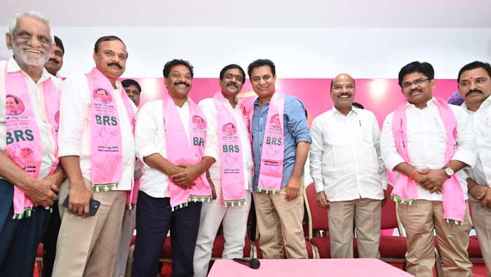 Minister KTR : బీఆర్ఎస్ ఎవరికీ బీ టీం కాదు.. తెలంగాణ కు ఏ టీం..