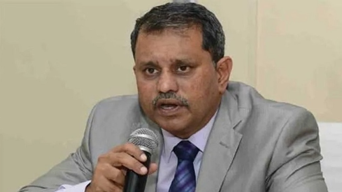 Nimmagadda Ramesh: ప్రజాస్వామ్యం బలహీనపడటానికి అంతర్గత శత్రువులే కారణం