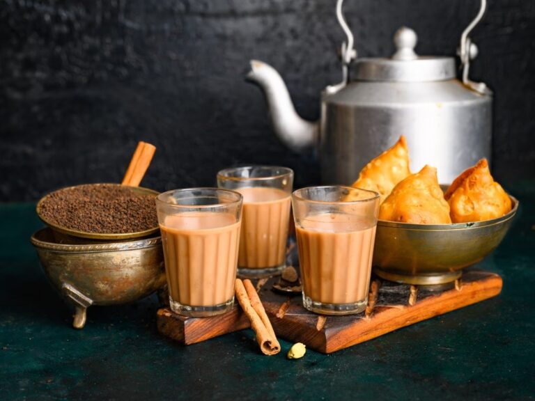 Tea Heating : టీని పదే పదే వేడి చేసి తాగుతున్నారా? డేంజర్లో పడ్డట్లే…