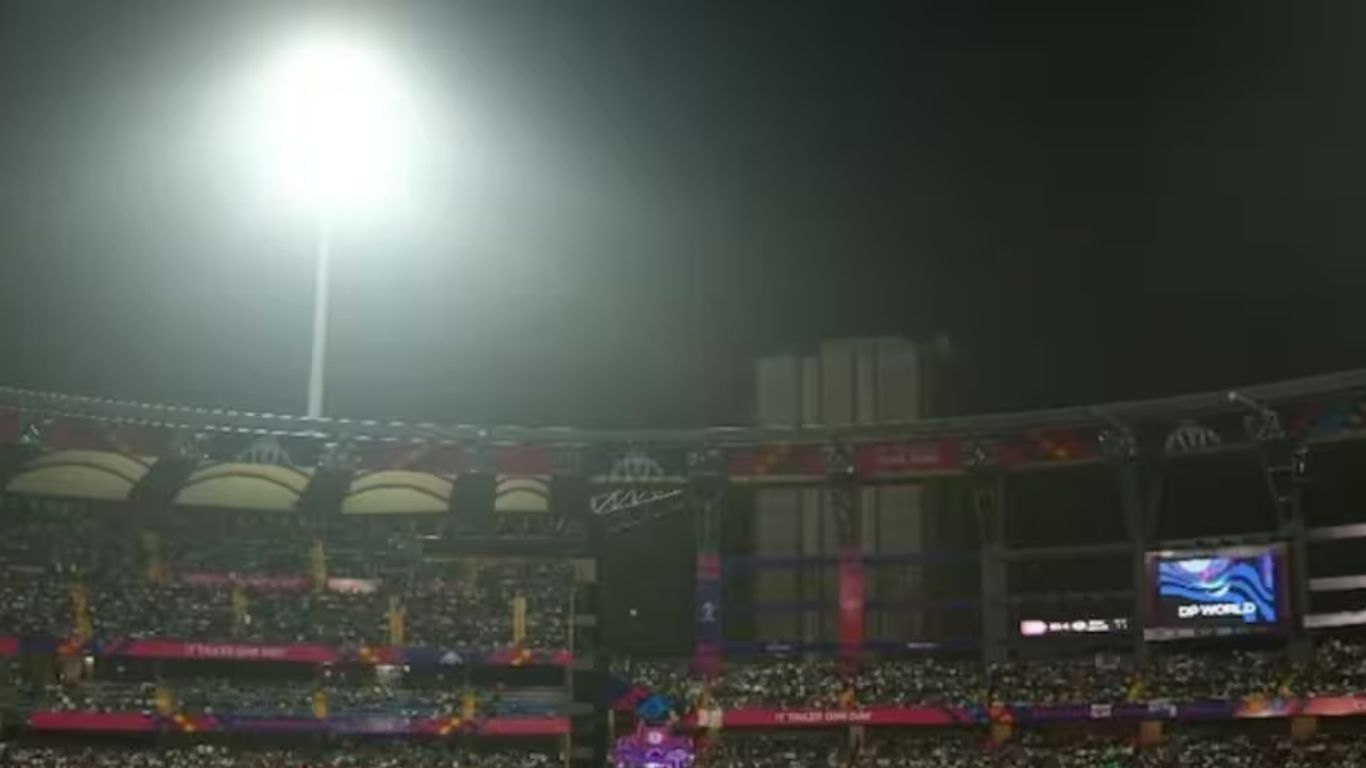 World Cup 2023: చివరి నిమిషంలో బీసీసీఐ కీలక నిర్ణయం.. లీగ్, తొలి సెమీస్‌ మ్యాచ్‌లకు..!