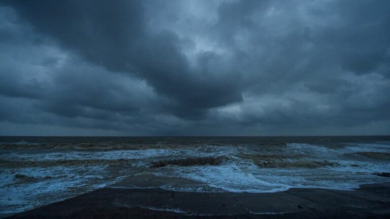Bay of Bengal: బంగాళాఖాతంలో అల్పపీడనం.. రెండు రోజుల పాటు భారీ వర్షాలు!