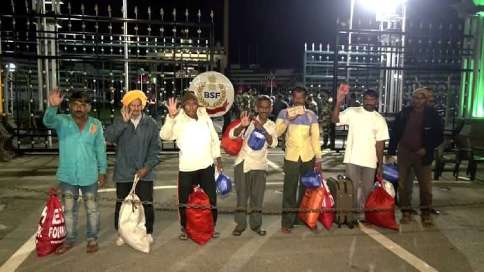 Indian Fishermen Released From Pak