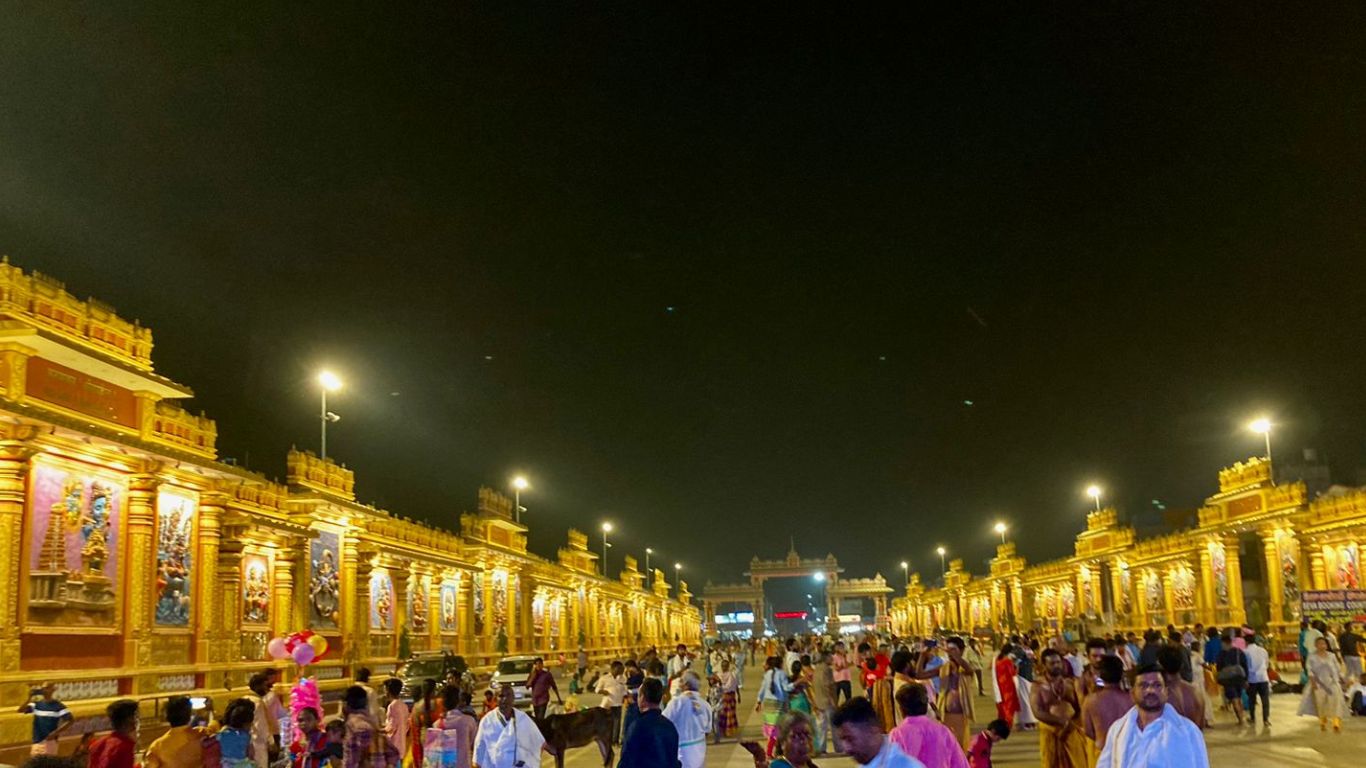 Mantralayam Temple: రోడ్డు ప్రమాదంలో ఆర్గనైజర్‌ మృతి.. దర్శనం చేసుకోకుండానే వెళ్లిపోయిన 500 మంది భక్తులు!