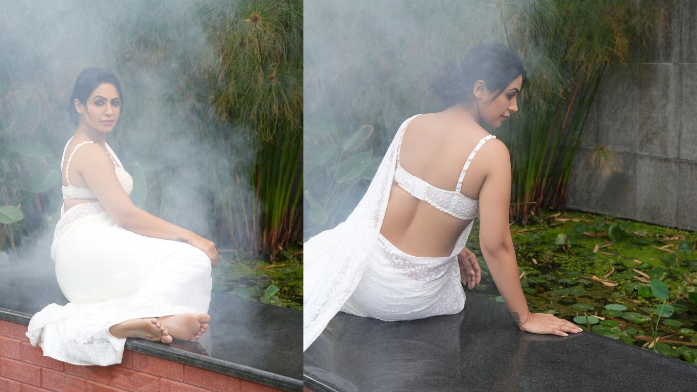 Nandini Rai Saree Pics: తెలుపు చీరలో పిచ్చెక్కిస్తున్న నందిని రాయ్.. హాట్ పిక్స్ అదిరాయిగా!