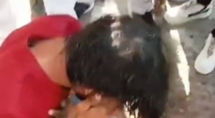 Uttarakhand : వేరే మతం అమ్మాయితో ముస్లిం యువకుడు.. గుండుకొట్టించిన జనం