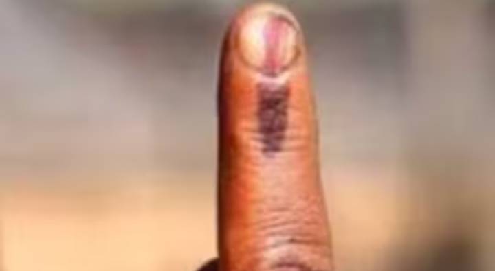 Telangana Assembly Elections 2023 : ఓటు వేసిన తర్వాత మీరు ఆ పని చేస్తే అరెస్టే