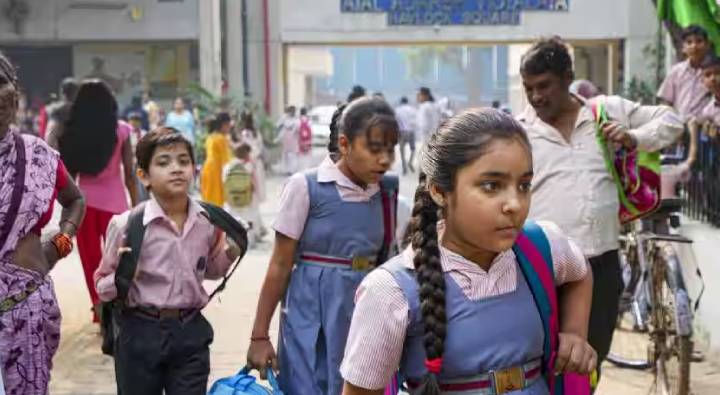 Delhi Air Pollution News : కేజ్రీవాల్ ప్రభుత్వం కీలక నిర్ణయం.. నవంబర్ 10వరకు అన్నీ బంద్