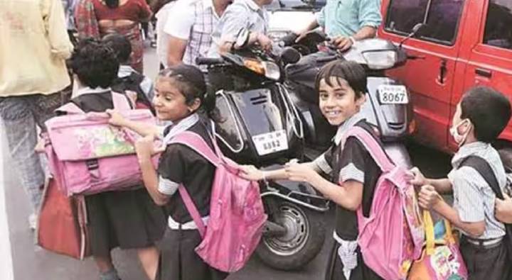 Delhi Air Pollution: ఢిల్లీలో కాస్త మెరుగుపడిన గాలి.. నేటి నుంచి తెరుచుకోనున్న పాఠశాలలు