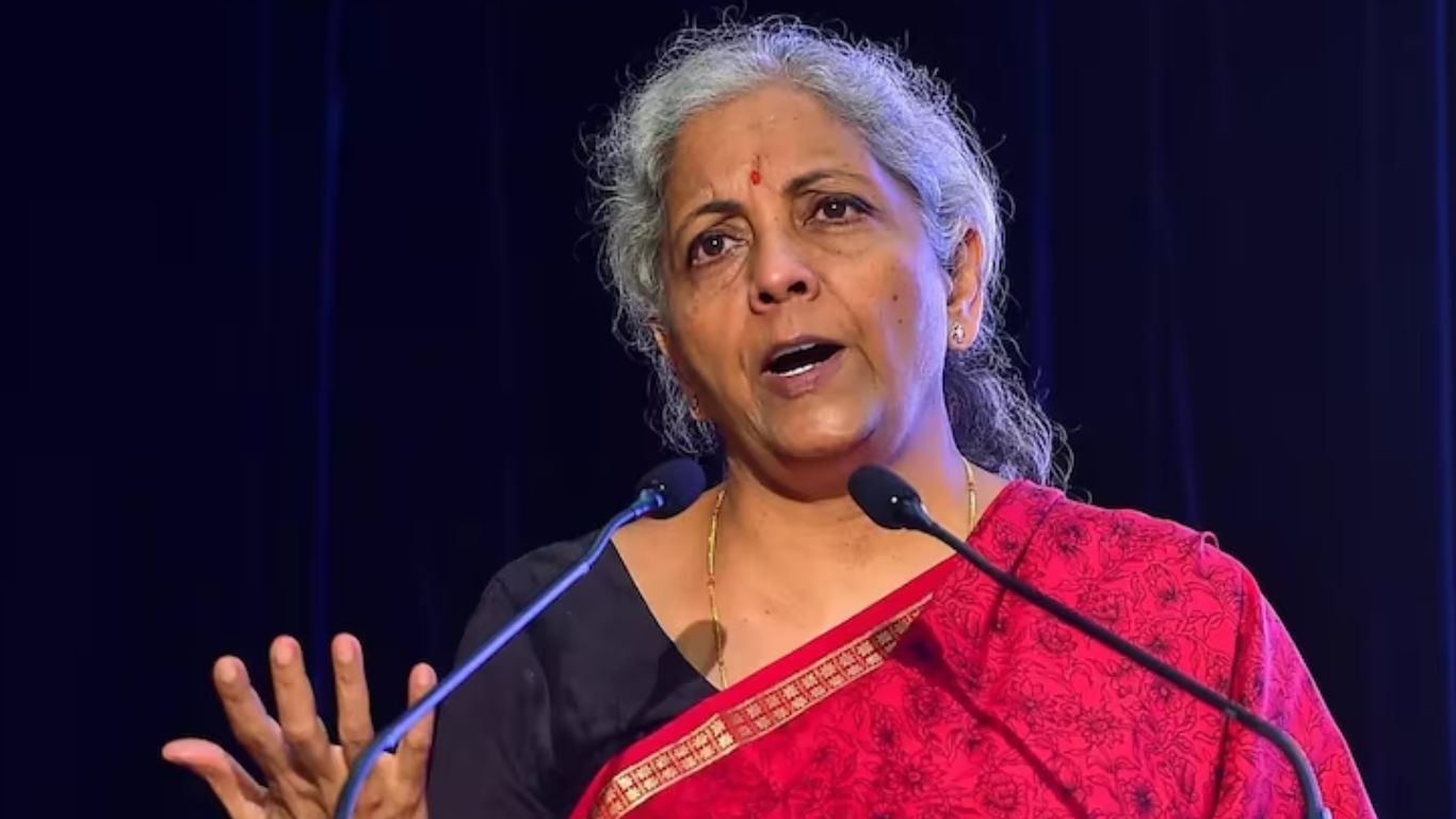 Nirmala Sitaraman : ప్రైవేట్ పరం కానున్న ఎస్బీఐ, ఓఎన్జీసీ.. ఆర్థికమంత్రి ఏం చెప్పారంటే ?