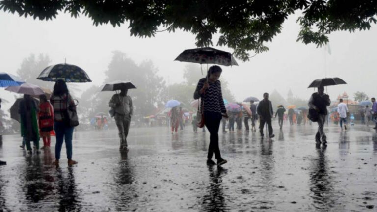 Rain Alert: బంగాళాఖాతంలో అల్పపీడనం.. మూడు రోజుల పాటు వర్షాలు!