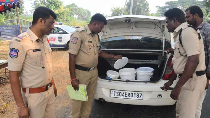 Telangana Assembly Election 2023 : తెలంగాణ పోలింగ్.. ఆంధ్రా సరిహద్దు జిల్లాల్లో నిఘా ముమ్మరం చేసిన పోలీసులు