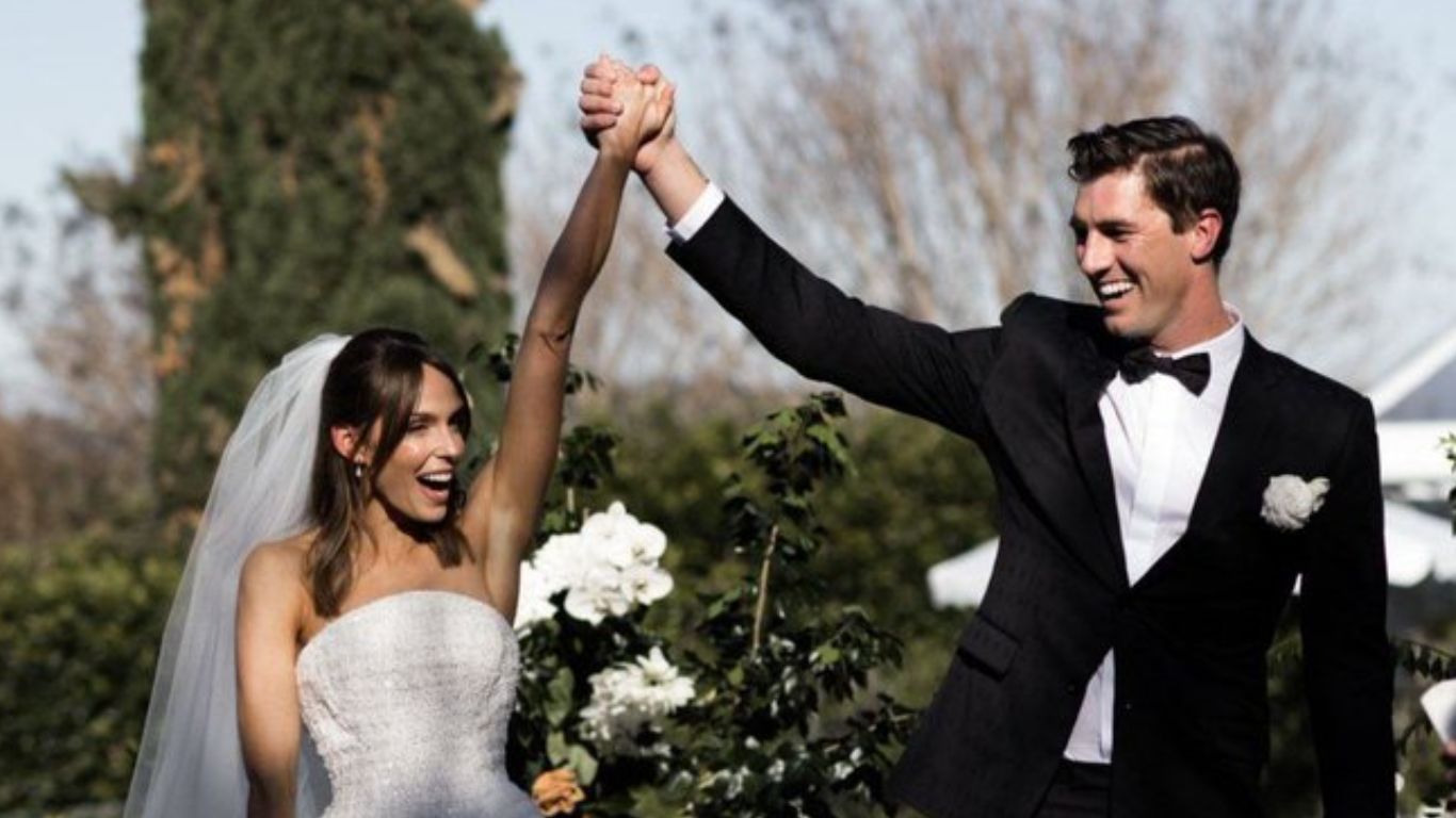 World Cup Trophy: పెళ్లి చేసుకున్నారు.. వన్డే ప్రపంచకప్‌ సాధించారు! పాంటింగ్‌, ధోనీ సరసన కమిన్స్‌