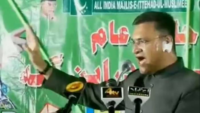 Akbaruddin Owaisi: “నన్ను ఎవరూ ఆపలేరు”.. పోలీసులను బెదిరించిన అక్బరుద్దీన్ ఓవైసీ.. కేసు నమోదు..