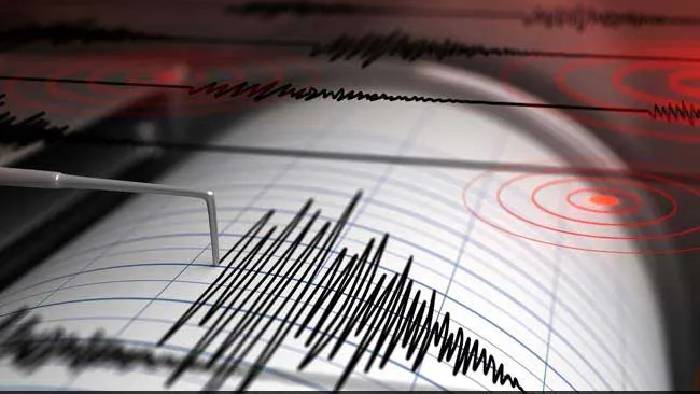 Earthquake: అండమాన్ సముద్రంలో భూకంపం..