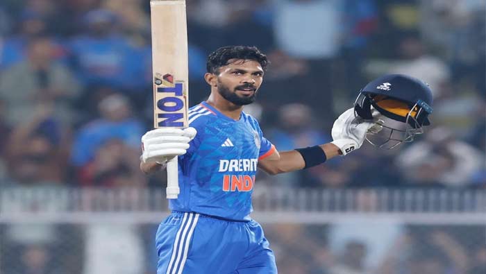 IND vs AUS: సెంచరీ బాదిన రుతురాజ్.. ఆసీస్ ముందు భారీ లక్ష్యం